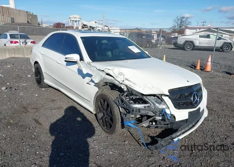 2012 Mercedes-Benz E 350 4Matic z USA, uszkodzony, nr VIN WDDHF8JB9CA540435